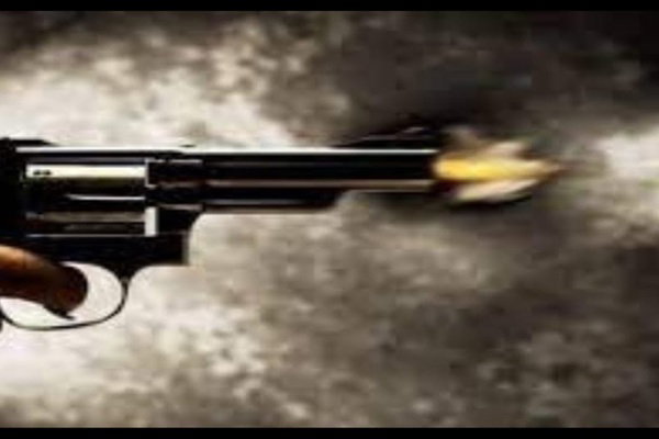 Jamshedpur News :  पुरानी रंजिश में हिंसक झड़प, मरीन ड्राइव के पास 3 राउंड चली गोली, बाल-बाल बचे युवक