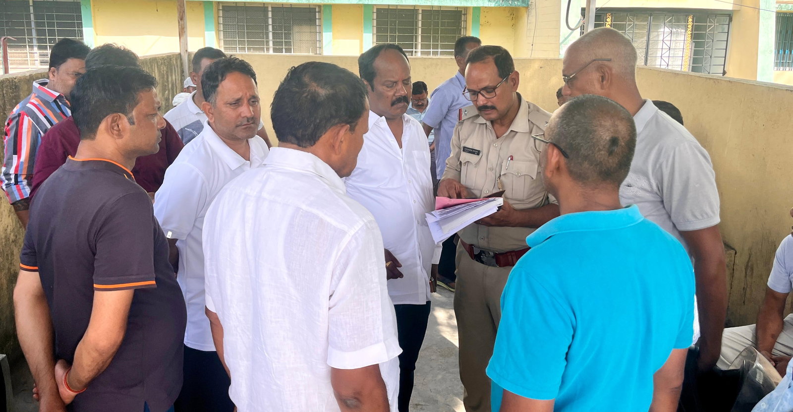 Hazaribagh News : स्कूटी-हाइवा की टक्कर में युवक की मौत , गांव में पसरा मातम