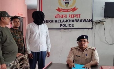 Saraikela :  JSSC-PGT शिक्षक नियुक्ति पत्र दिलाने के नाम पर 10 लाख मांगने वाला आरक्षी गिरफ्तार