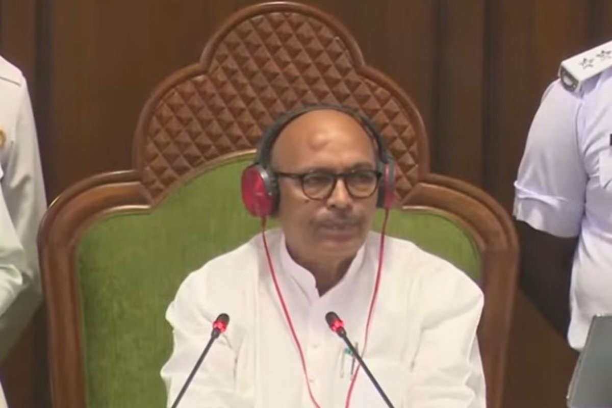 झारखंड विस : छात्र आंदोलन मुद्दे पर सत्ता पक्ष व विपक्ष का सदन में हंगामा, कार्यवाही 12 बजे तक स्थगित