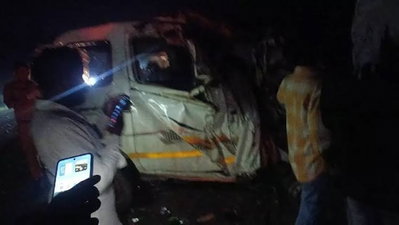 महाराष्ट्र के नांदेड में भीषण सड़क हादसा, 8 की मौत, 7 घायल