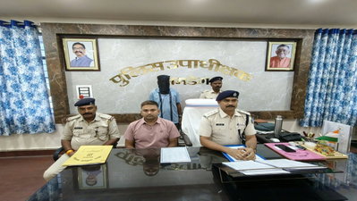 Simdega News : नाबालिग छात्रा से दुष्कर्म के आरोप में टीचर गिरफ्तार, न्यायिक हिरासत में भेजा गया