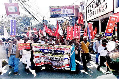 आम हड़ताल के समर्थन में रांची में जोरदार प्रदर्शन, अल्बर्ट एक्का चौक जाम