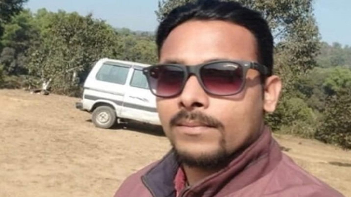 Jamshedpur :  यौन शोषण, धोखाधड़ी समेत कई मामलों में फरार चल रहा आरोपी गिरफ्तार