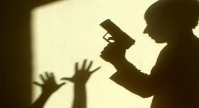 बिहार: संपत्ति के लालच में बेटा बना हैवान, मां पर चलाई गोली, किया लहूलुहान