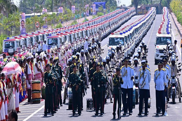 CM हेमंत ने पुलिस को सौंपे 1485 वाहन, 12 थानों का किया शिलान्यास, बांटे नियुक्ति पत्र