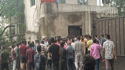 Ramgarh :  भट्ठी ब्लास्ट में घायल मजदूर की मौत, आक्रोशितों ने श्री राम पावर प्लांट का गेट किया जाम