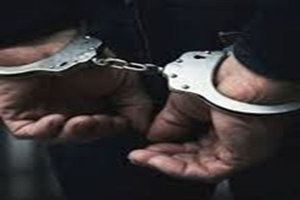 गुमला : लघु सिंचाई प्रमंडल का क्लर्क 20 हजार घूस लेते गिरफ्तार