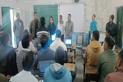 निकाय चुनाव: रामगढ़ में मतदान पदाधिकारियों को दिया गया द्वितीय चरण का प्रशिक्षण