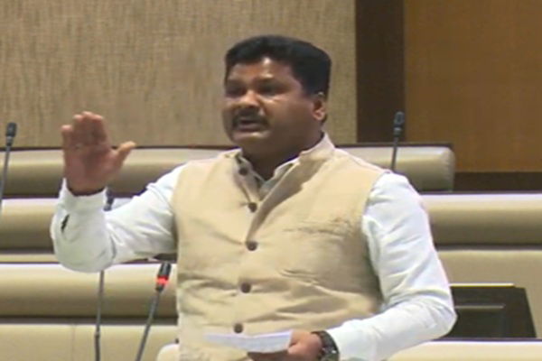 राजेश कच्छप ने सदन में सरकार की उपलब्धियां गिनाईं,  किसानों के लिए खेतों तक बिजली की मांग