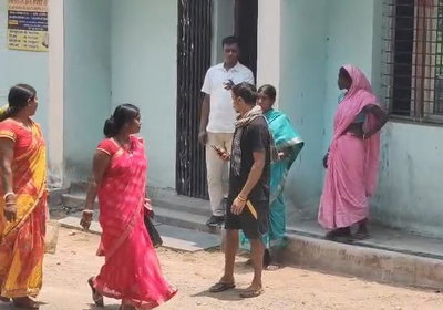 Dhanbad News :  ईस्ट बसुरिया में 30 फीट ऊंची दीवार गिरने से बोरवेल मजदूर की मौत