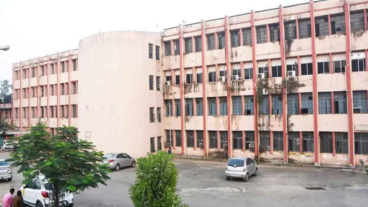 SNMMCH में 24.94 करोड़ से बनेगा OPD ब्लॉक, एक साल में काम पूरा करने का निर्देश