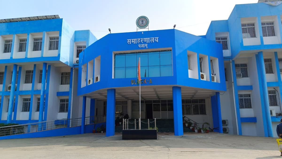 पलामू सदर अस्पताल से 33 फर्जी जन्म प्रमाण पत्र जारी, असली दोषी कौन? पुराने मामलों में भी कई सवाल अनुत्तरित