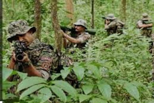 सारंडा जंगल में सुरक्षाबलों और नक्सलियों के बीच मुठभेड़,  मिसिर बेसरा के दस्ते से आमना-सामना