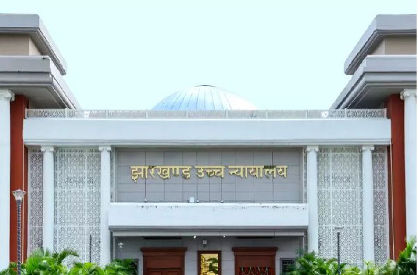 हाईकोर्ट ने चाईबासा कोर्ट का फैसला बदला, हत्या के दोषियों की उम्रकैद की सजा रद्द