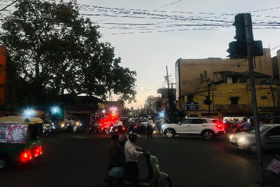 रांची में बदला मौसम का मिजाज, छाया अंधेरा, गरज के साथ हल्की बूंदा-बांदी शुरू