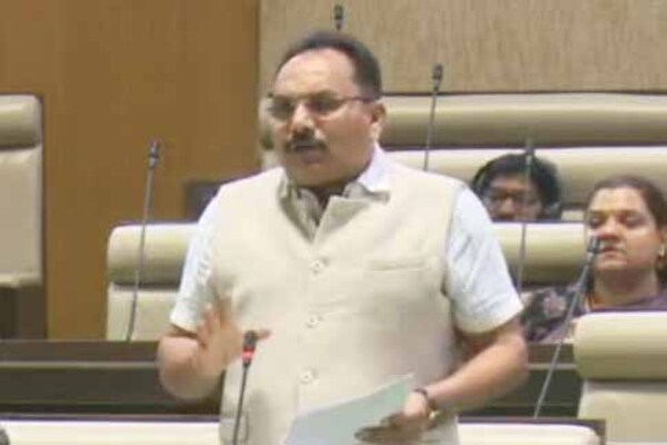 प्रदीप यादव ने सदन में उठाया मतदाता सूची से नाम हटाने और ओबीसी आरक्षण का मुद्दा