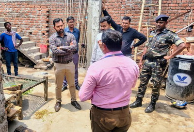 धनबाद : DDC ने बलियापुर में विकास योजनाओं का किया निरीक्षण, लापरवाही पर जताई नाराजगी