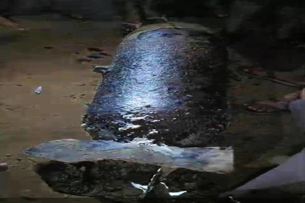 जमशेदपुरः बहरागोड़ा में नदी किनारे संदिग्ध सिलेंडर बम मिला, द्वितीय विश्व का होने का अनुमान