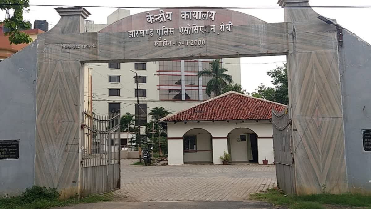 जयराम महतो प्रकरण के बाद पुलिस एसोसिएशन में दरार! पुलिसकर्मी चंदा नहीं देने के लिए SP को लिख रहे पत्र