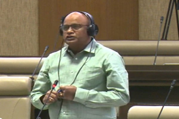 धनबाद में 500 करोड़ की जल योजना ठप, कंपनी पर कार्रवाई करें, सदन में गरजे अरुप चटर्जी