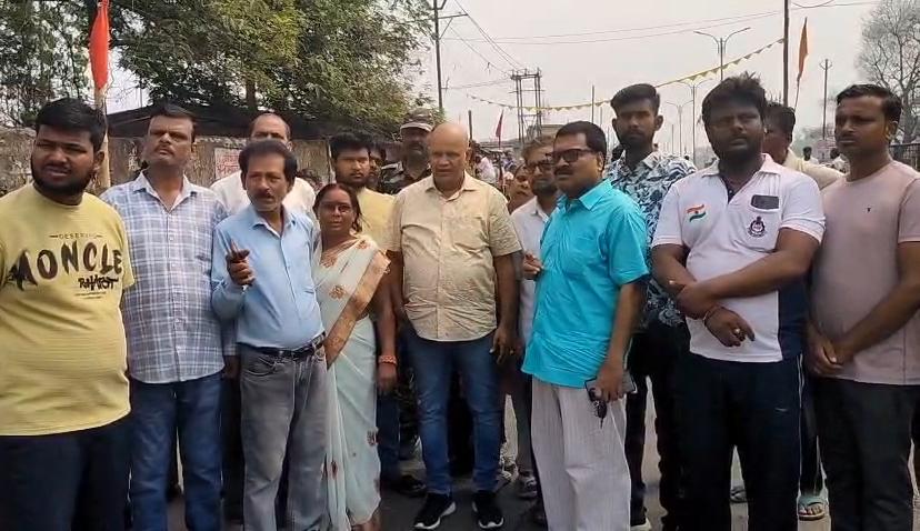 केंदुआडीह पहुंचे निरसा विधायक, भू-धंसान स्थल का किया निरीक्षण, BCCL को ठहराया जिम्मेदार