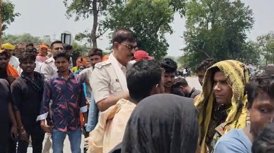 Palamu News :  बस से गिरकर युवक की मौत, चालक वाहन लेकर फरार
