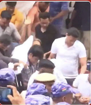 20 दिनों से जंतर-मंतर पर भूख हड़ताल पर बैठे सोनम वांगचुक को अस्पताल में कराया गया भर्ती