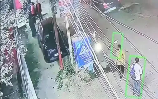 पटना : कार का लॉक तोड़ चोरों ने 6.39 लाख नकद और दो लैपटॉप उड़ाए