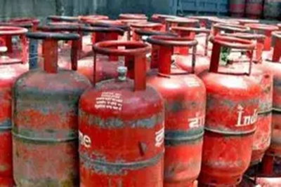 Jharkhand News :   अब घरेलू गैस की बुकिंग पर 20 रुपये सुविधा शुल्क की वसूली