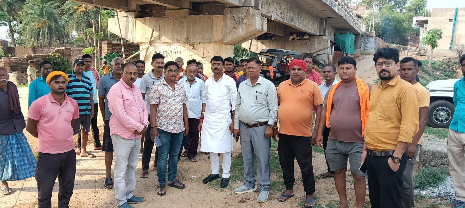 Latehar News : कोयल नदी छठ घाट की तर्ज पर विकसित होगा औरंगा नदी छठ घाट