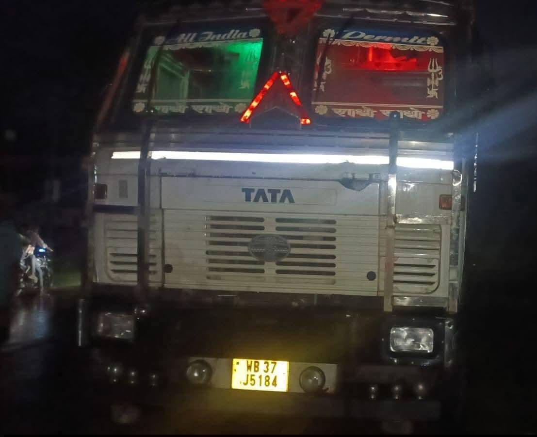 Bokaro News : सड़क किनारे खड़े खराब ट्रक से भिड़ी बाइक, एक की मौत