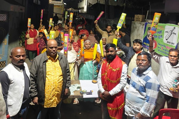 निगम चुनाव :  वार्ड 18 प्रत्याशी सबलू मुंडा का जनसंपर्क अभियान, मांगा समर्थन