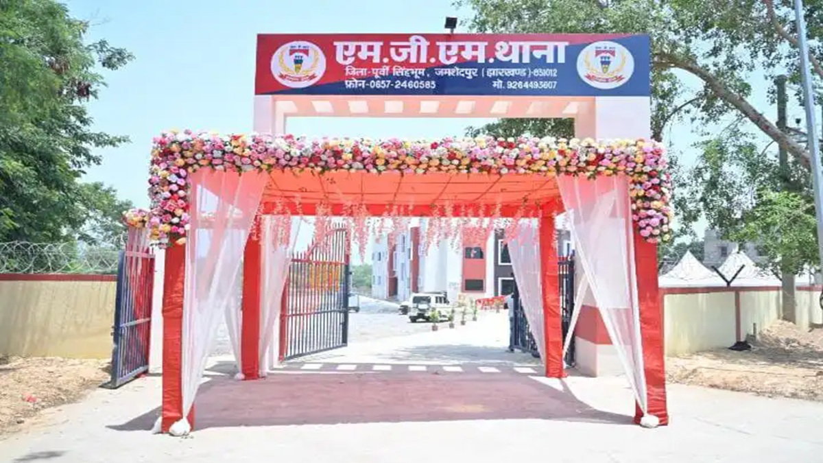 Jamshedpur : तुरियाबेरा में दो गुटों में खूनी झड़प, 5 घायल, दो की हालत गंभीर
