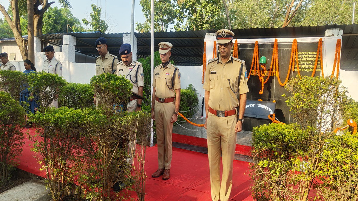 Tribute to martyred soldie