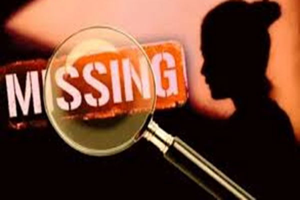 परीक्षा के डर से पलंग के नीचे छिपी किशोरी, पूरे शहर में ढूंढती रही चतरा पुलिस