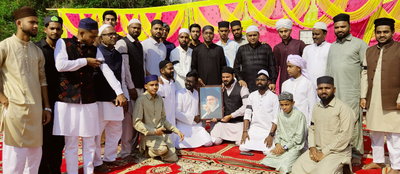 बोकारो में काली पट्टी बांध अदा की गई ईद की नमाज, युद्ध के खिलाफ विरोध जताया