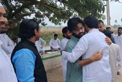 ईद पर दिल्ली दंगों का आरोपी शरजील इमाम पहुंचा बिहार, भावुक हुआ परिवार