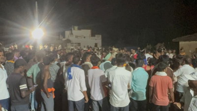 Latehar News : दिवंगत CRPF जवान को राजकीय सैन्य सम्मान के साथ दी गई अंतिम विदाई