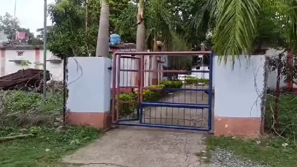 चाईबासा :  सर्विस राइफल साफ करते समय चली गोली, पुलिस जवान की मौत