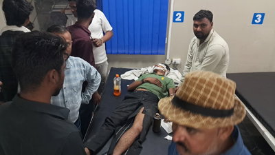 पलामू : जपला-दंगवार मुख्य सड़क पर बाइक-कार की टक्कर, दो युवक घायल