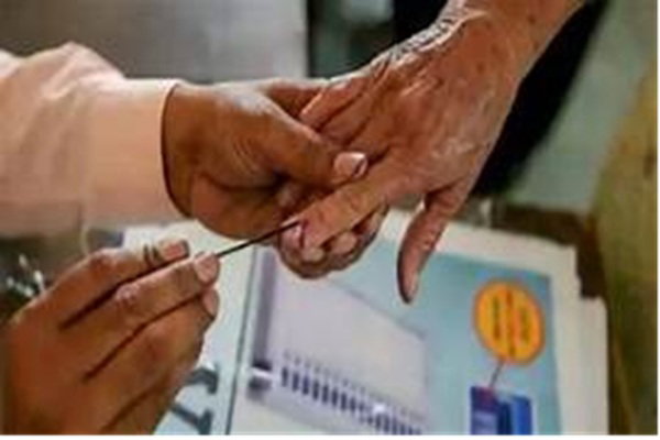 विस चुनाव :  बंगाल में दोपहर 1 बजे तक 62.18% व तमिलनाडु में 56.81% वोटिंग