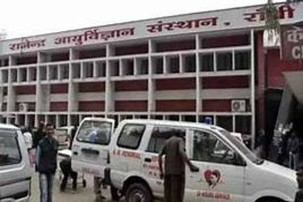 रिम्स में अब हर एंबुलेंस की होगी निगरानी, फर्जी लाइसेंस और गलत काम पर जीरो टॉलरेंस