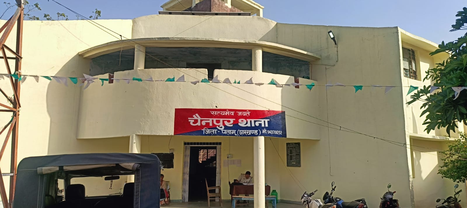 Palamu News :   चैनपुर के रामपुर गांव में जमीन विवाद में चली गोली, एक की मौत, कई घायल