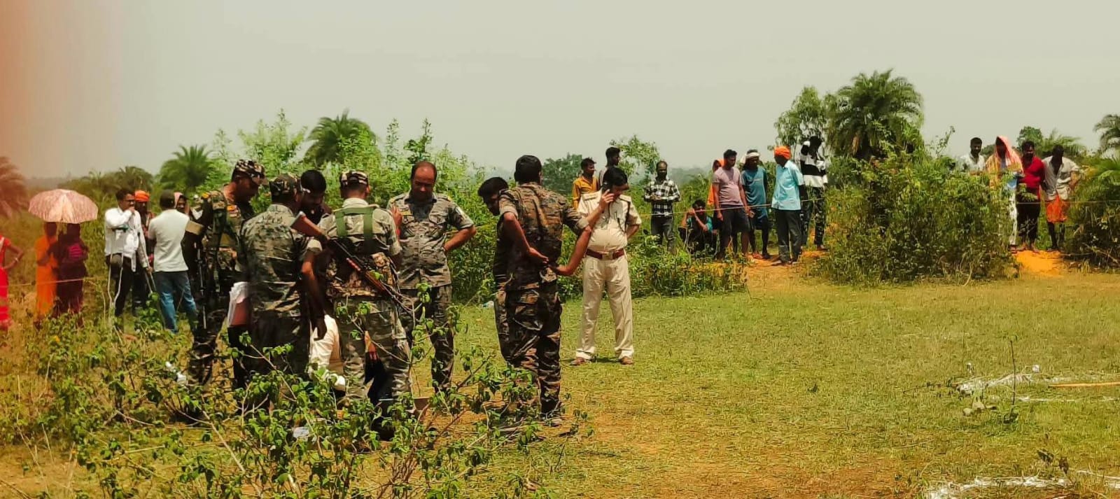 Giridih News : डोंबी पहाड़ी के पास व्यक्ति की निर्मम हत्या, जांच में जुटी पुलिस