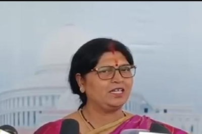 झारखंड विस :  सदन के बाहर बोलीं नीरा यादव, निकाय चुनाव  में गड़बड़ियां व अव्यवस्था का आलम रहा