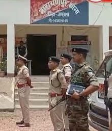 Jamtara News : प्रेमी जोड़े को ग्रामीणों ने आपत्तिजनक स्थिति में पकड़ा, युवक को पुलिस को सौंपा