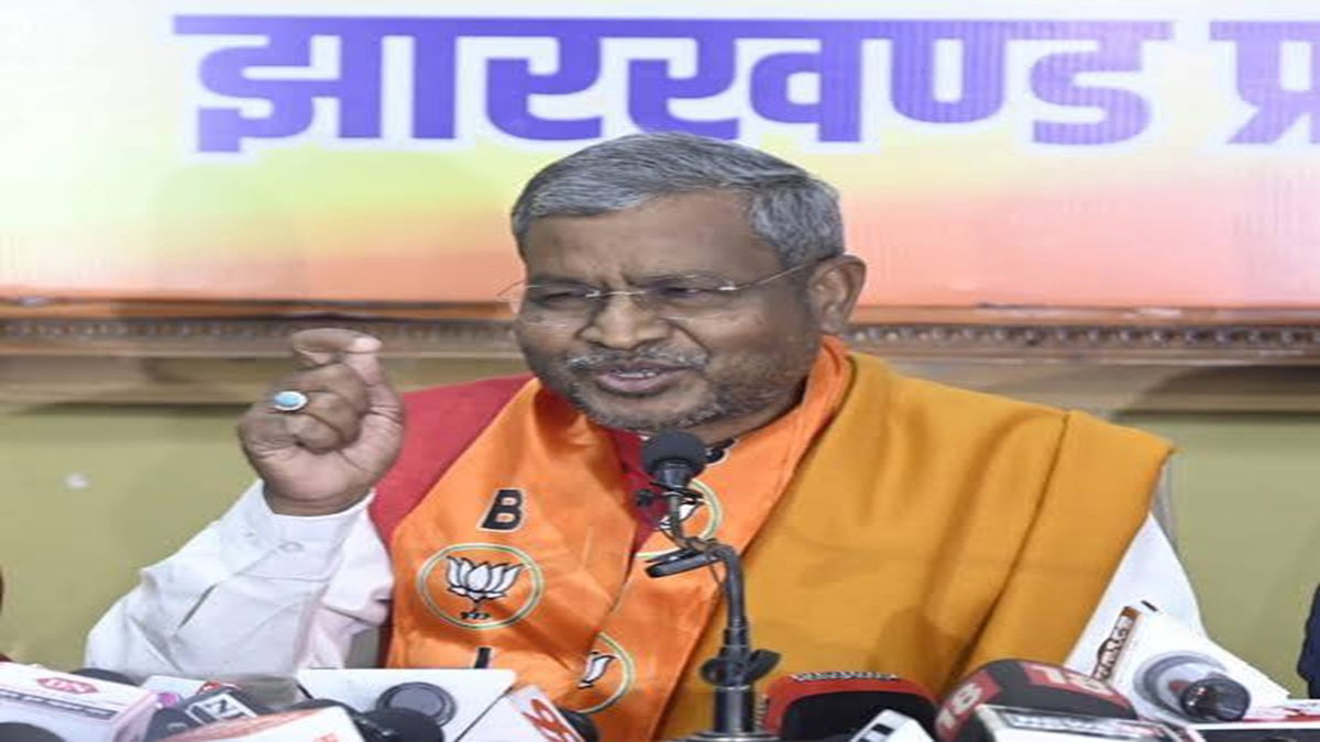 छात्रों को नोटिस भेजने पर भड़के बाबूलाल, कहा-डराने से नहीं दबेगी आवाज, भाजपा भरेगी जेल