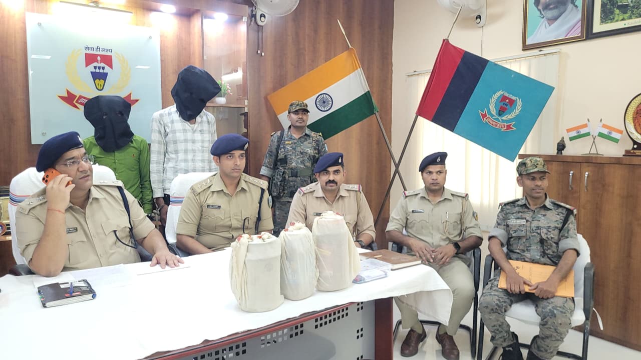 Chatra News : 47 लाख के अफीम-डोडा के साथ दो अंतरराज्यीय तस्कर गिरफ्तार