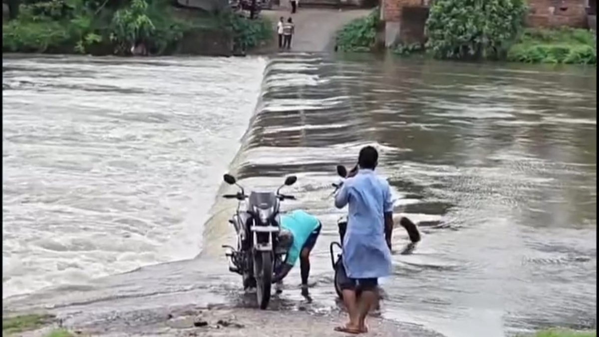 Water flow over Bharra Bridge